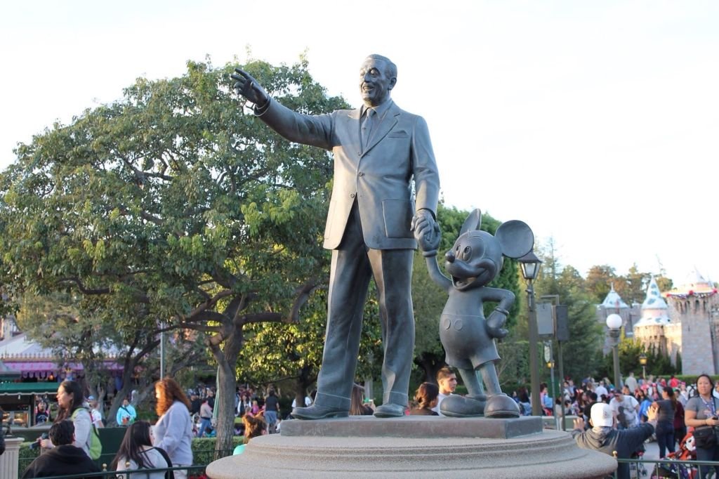 Walt Disneys Vision for Mary Poppins Created a Cinematic Classic